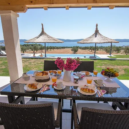 Estate Villa Duo Biograd Na Moru Exterior photo